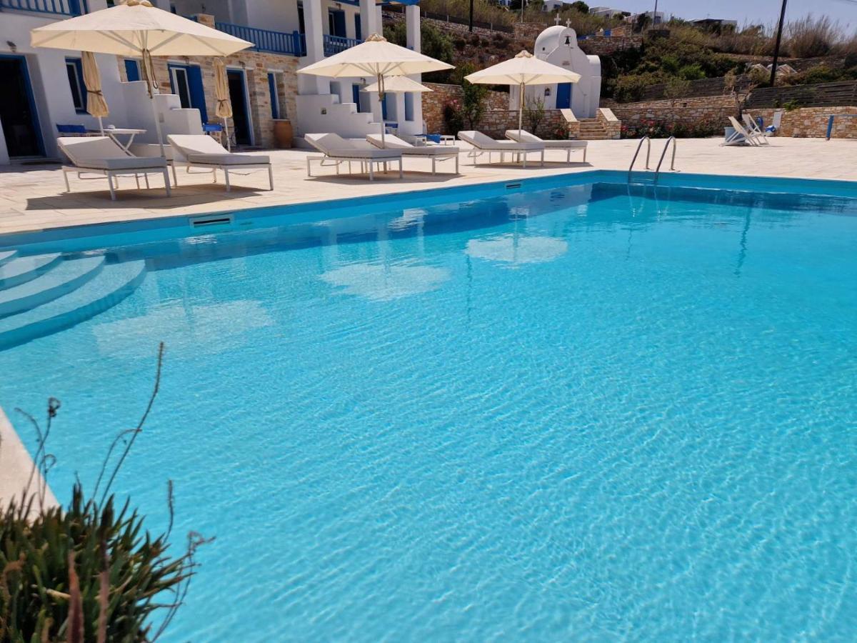 White Blue Houses & Apartments Paros Eksteriør bilde