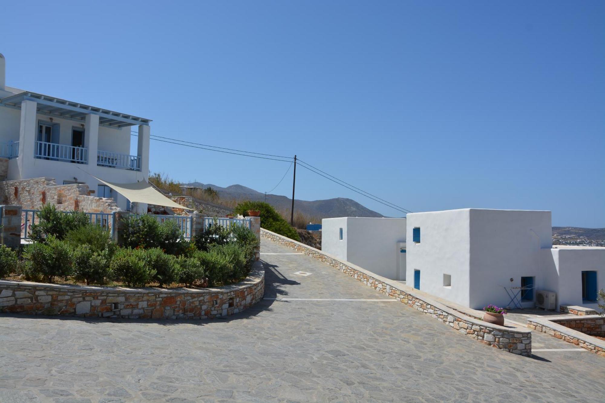 White Blue Houses & Apartments Paros Eksteriør bilde