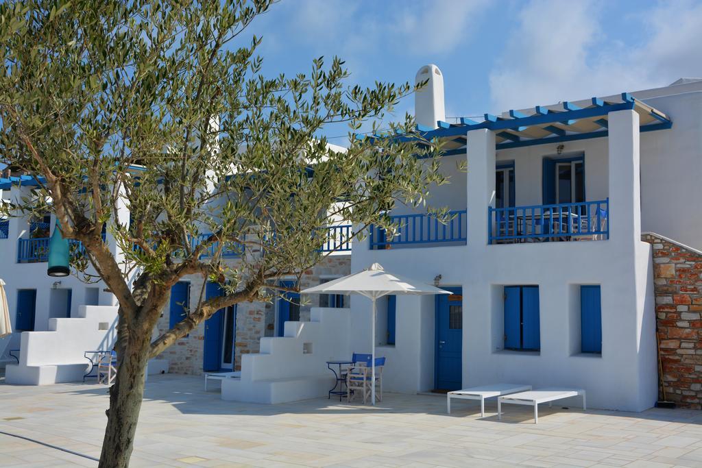 White Blue Houses & Apartments Paros Eksteriør bilde